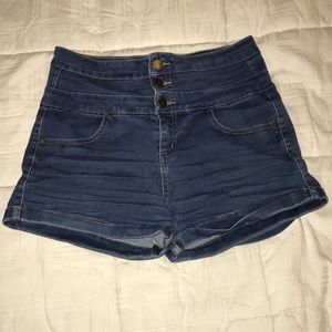 High wasted blue jean shorts